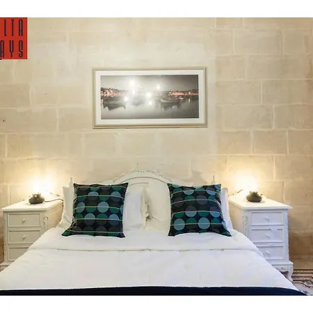 House Of By Holihomes
